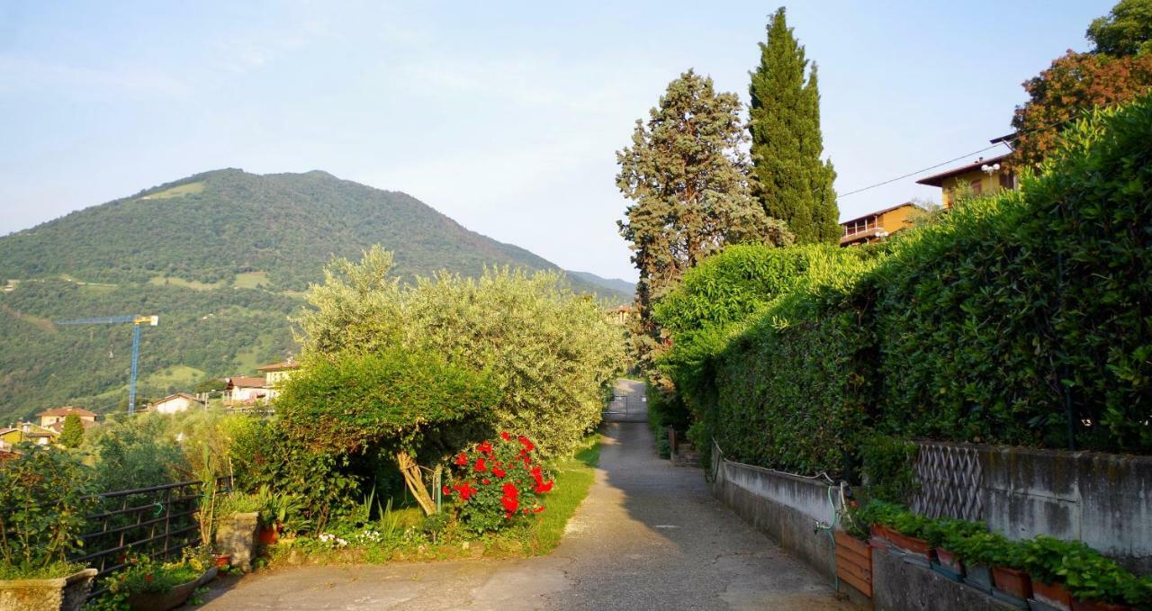 Willa Casa Emilia Riva di Solto Zewnętrze zdjęcie